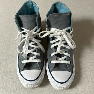 Gray and blue Converse